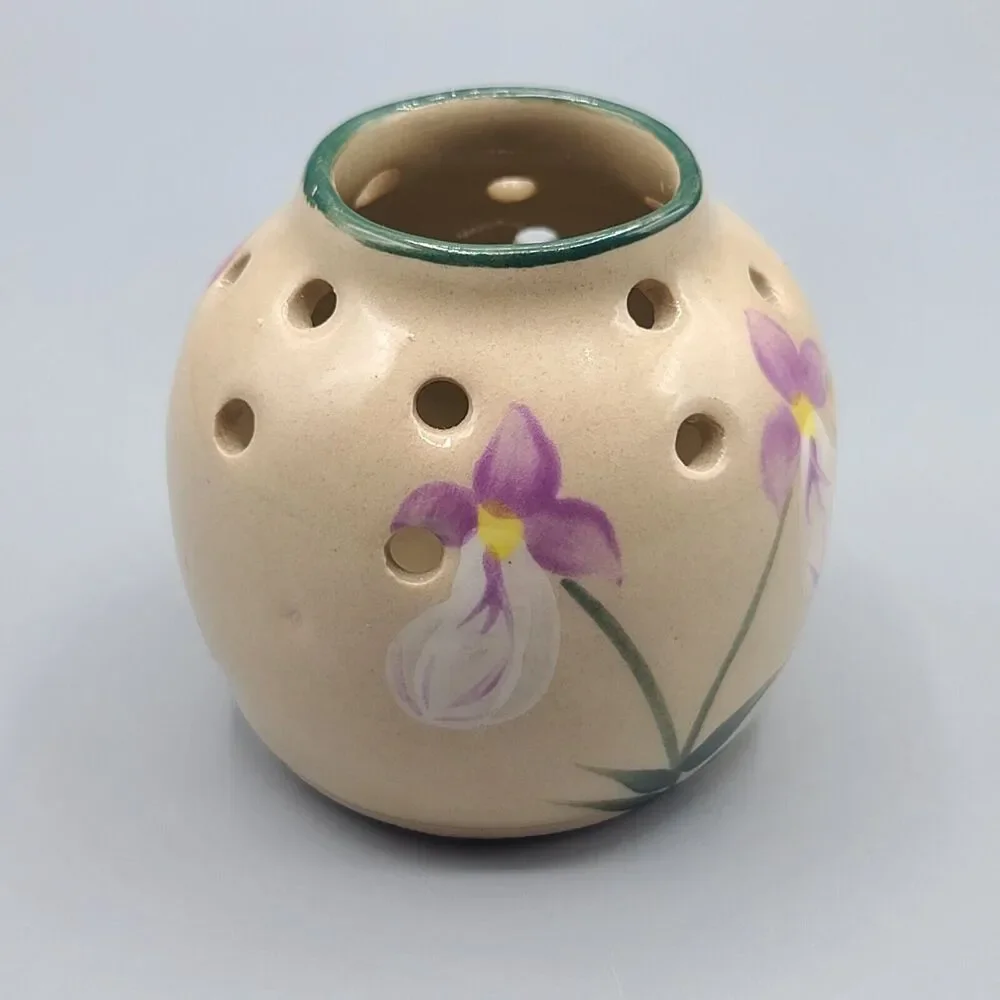TB Pots Wildflower Pottery 3